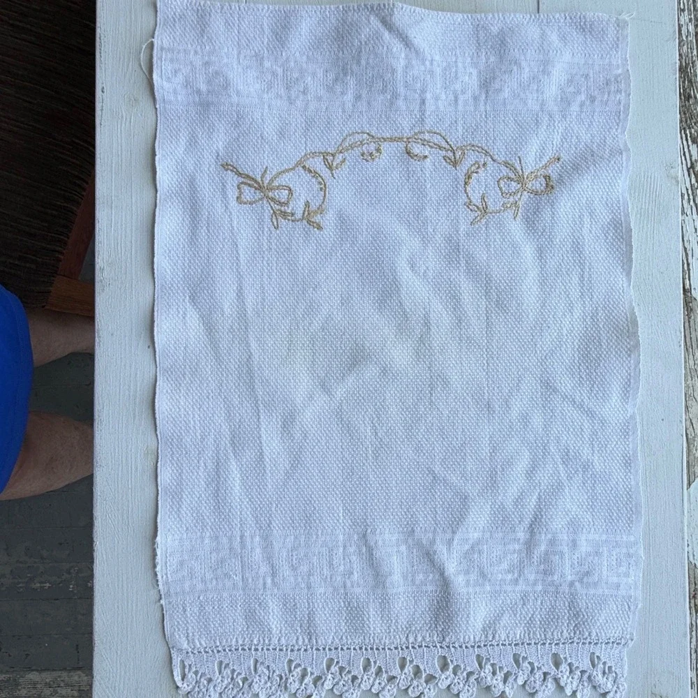 Vintage White Linen Hand Towels Set of 3 Embroidered Lace Fringe Cotton Damask